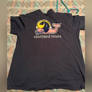 Michigan Vineyard vines men’s tshirt